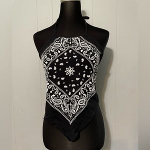 Papaya white and black bandanna top